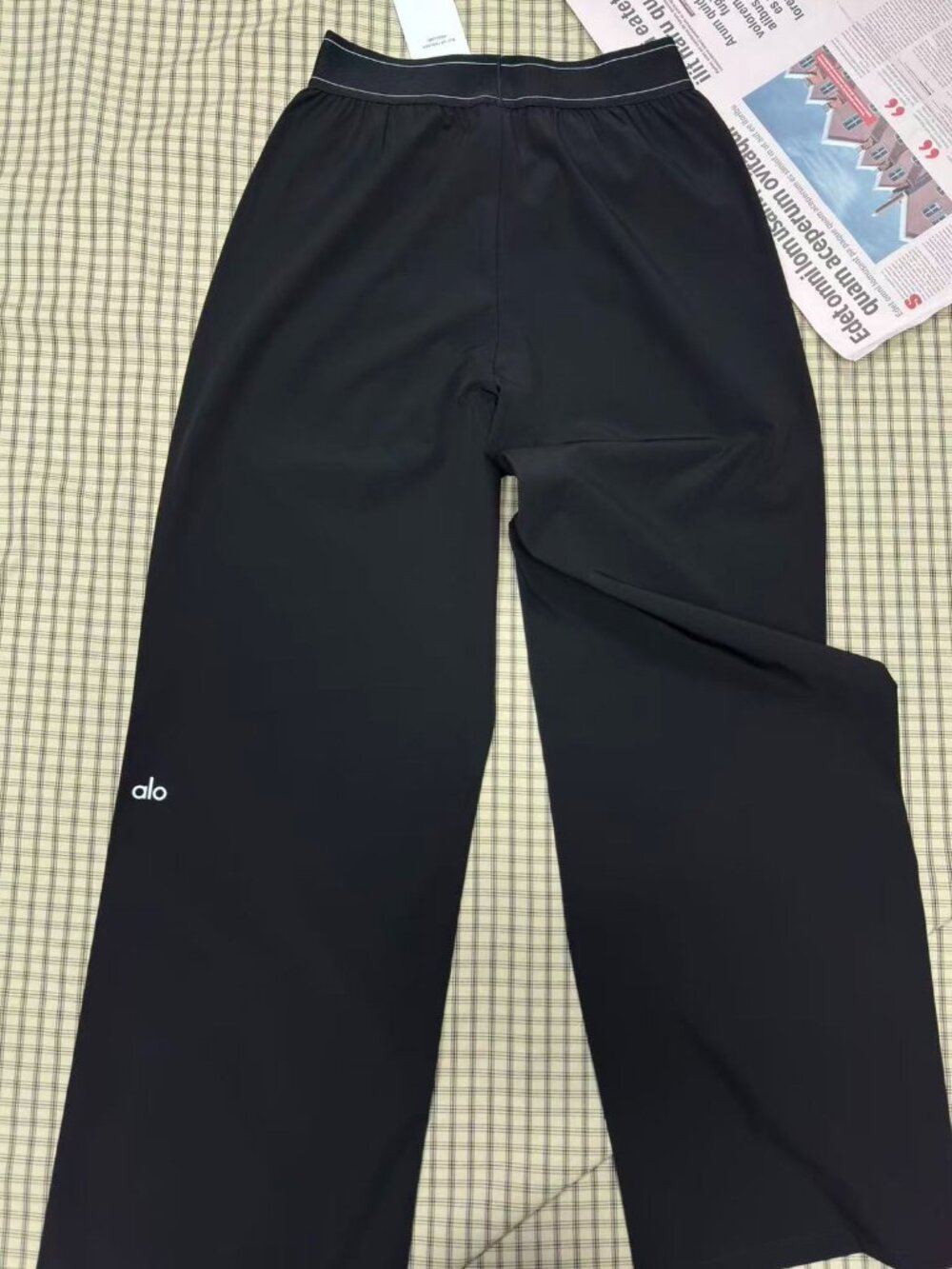 🎪ALO Yoga brand new Suit Up Trouser Black (Regular 30 inches) - Picture 4 of 8